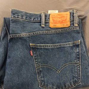 Levi Men 550 size 42 x 30